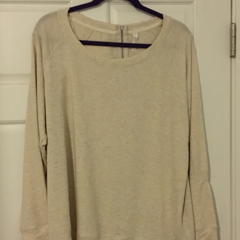 Camel pullover sweatshirt with zipper back 2X